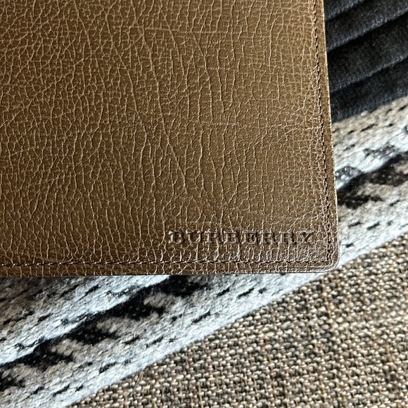 Burberry leather long wallet brown plaid like new! - Picture 3 of 9